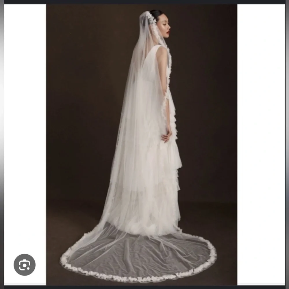 A.B. Ellie Tufts Chapel Veil - Picture 2 of 8